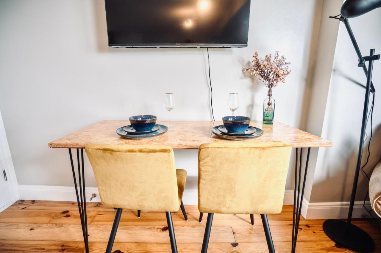 Modern Penthouse Apartment In Cobh Town Luaran gambar